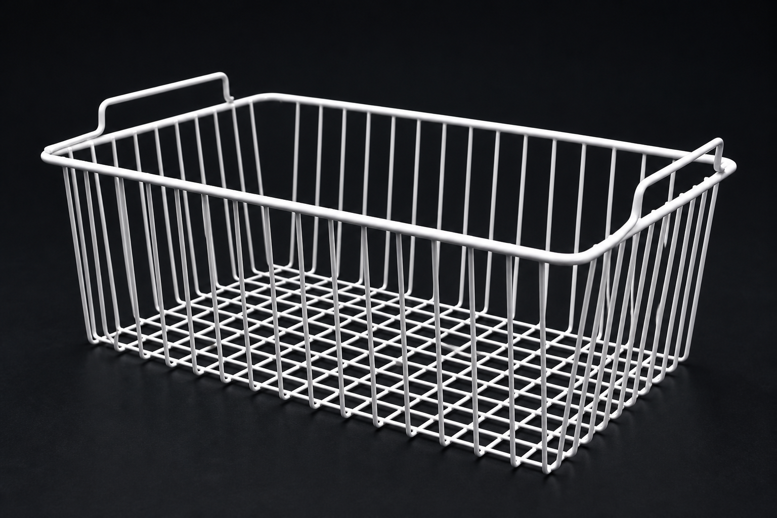 PE-coated freezer basket on a studio ground